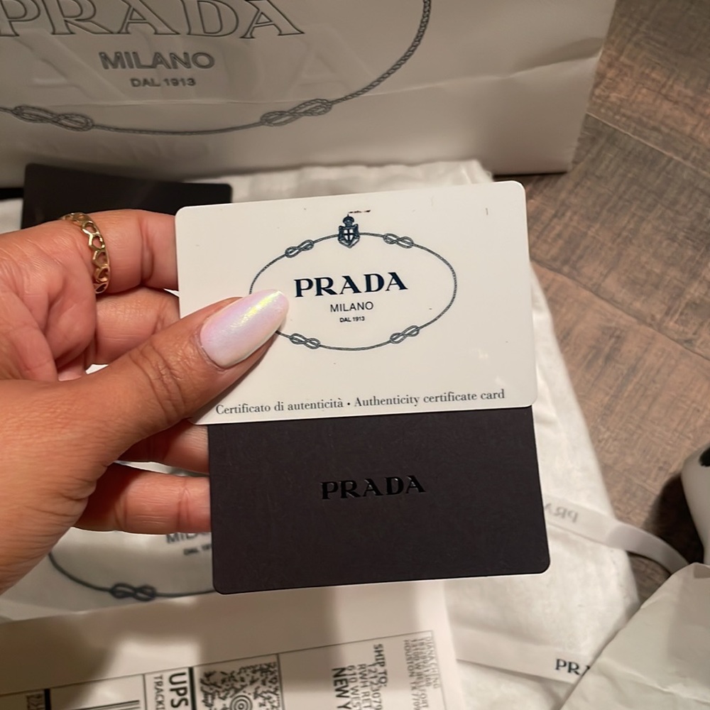 Authentic Prada Re-Edition unlimited mini bag - Picture 11 of 11